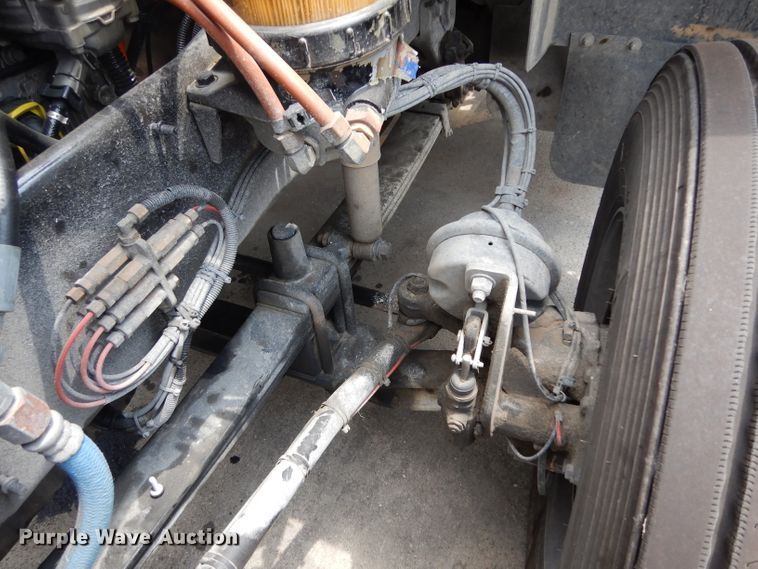 image for item DG6754 2014 Western Star 4900SB  semi truck