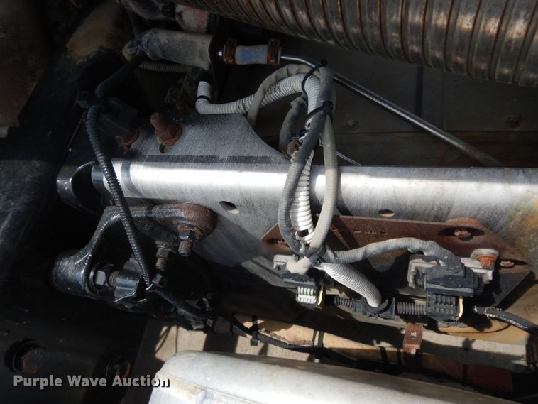 image for item DG6754 2014 Western Star 4900SB  semi truck