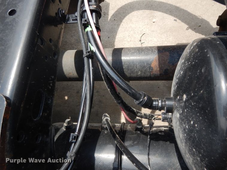 image for item DG6754 2014 Western Star 4900SB  semi truck