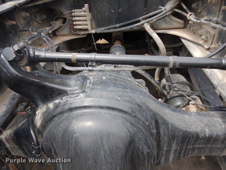 image for item DG6754 2014 Western Star 4900SB  semi truck