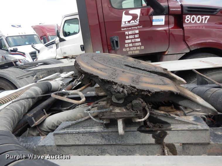 image for item DG6754 2014 Western Star 4900SB  semi truck