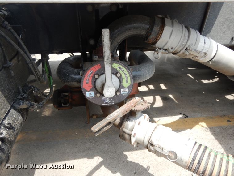 image for item DG6754 2014 Western Star 4900SB  semi truck