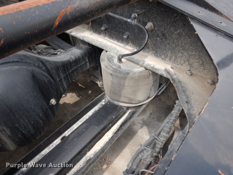 image for item DG6754 2014 Western Star 4900SB  semi truck