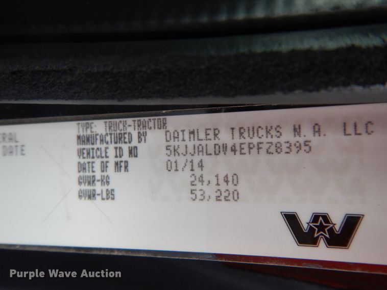 image for item DG6754 2014 Western Star 4900SB  semi truck