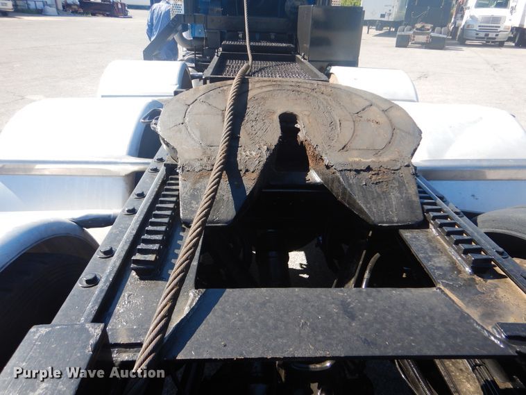 image for item DG8591 2012 Kenworth W900  semi truck