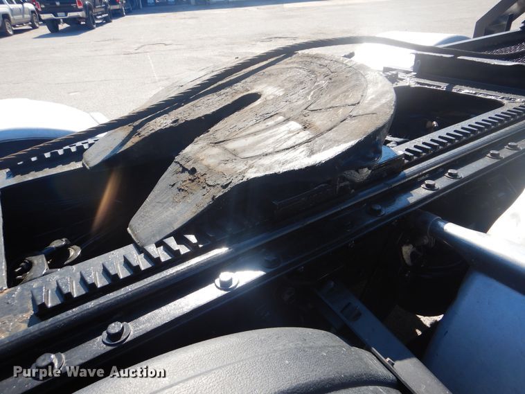 image for item DG8591 2012 Kenworth W900  semi truck