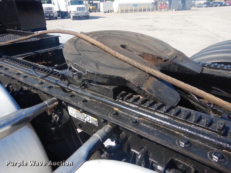 image for item DG8591 2012 Kenworth W900  semi truck