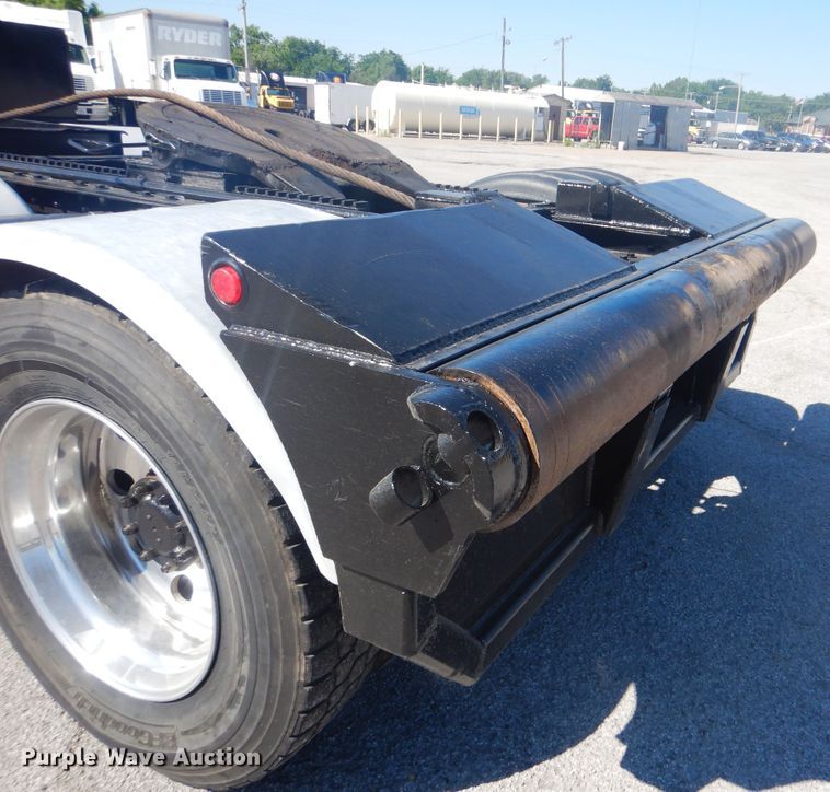 image for item DG8591 2012 Kenworth W900  semi truck