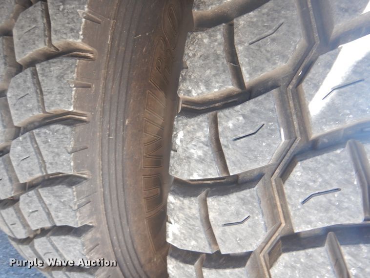 image for item DG8591 2012 Kenworth W900  semi truck