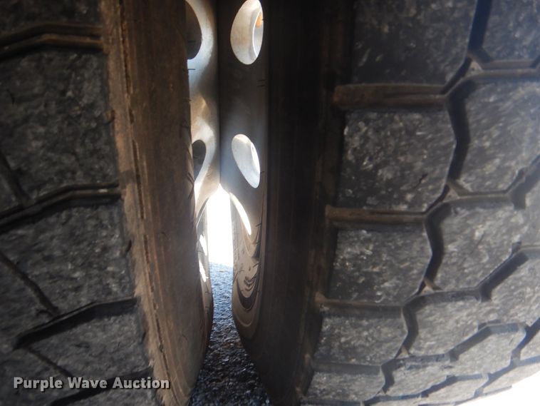 image for item DG8591 2012 Kenworth W900  semi truck