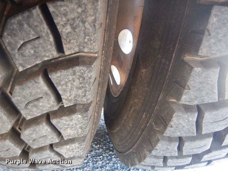 image for item DG8591 2012 Kenworth W900  semi truck