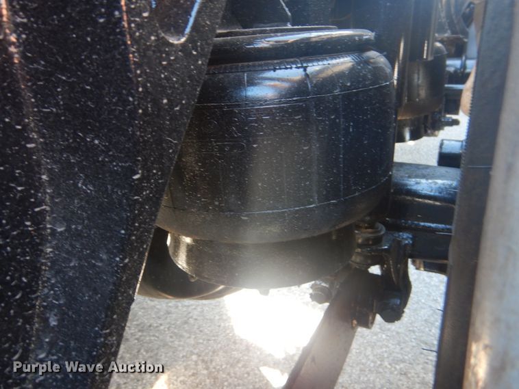 image for item DG8591 2012 Kenworth W900  semi truck