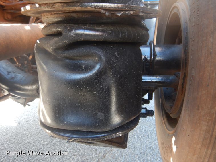 image for item DG8591 2012 Kenworth W900  semi truck