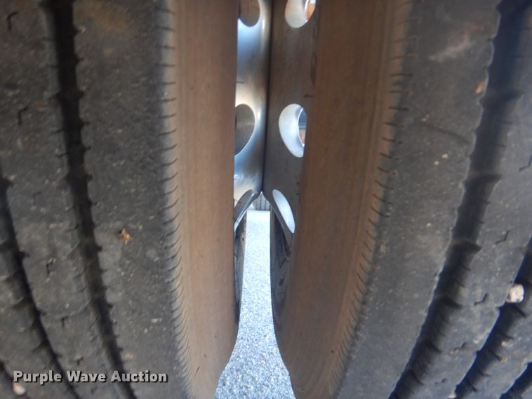 image for item DG8591 2012 Kenworth W900  semi truck