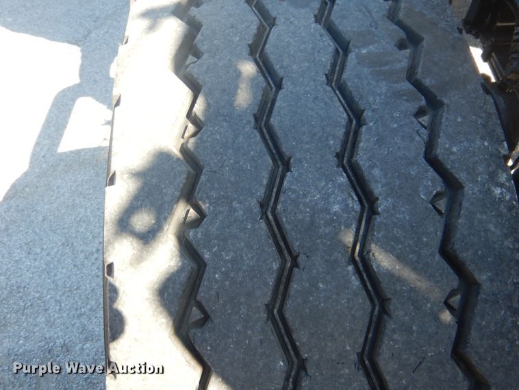 image for item DG8591 2012 Kenworth W900  semi truck