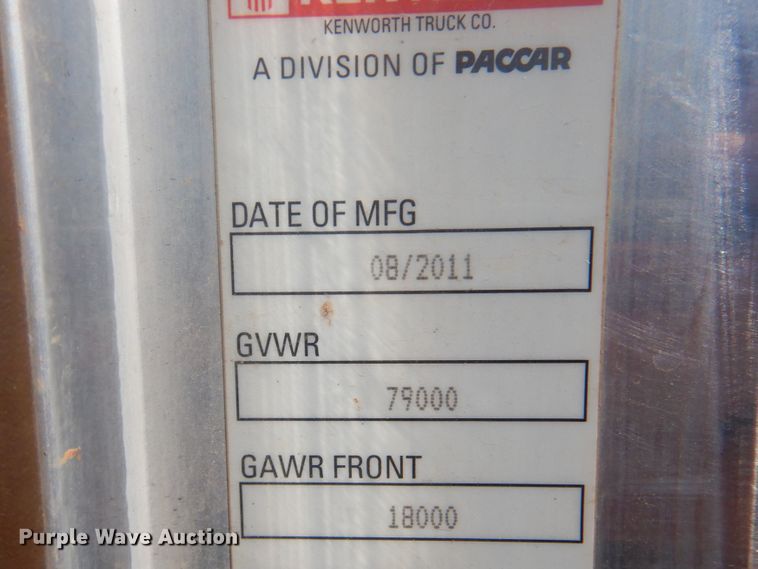 image for item DG8591 2012 Kenworth W900  semi truck