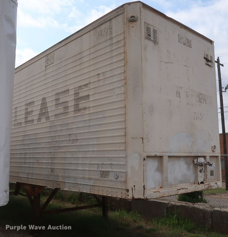 image for item DH0913 1976 Copco ESC-150 dry van trailer