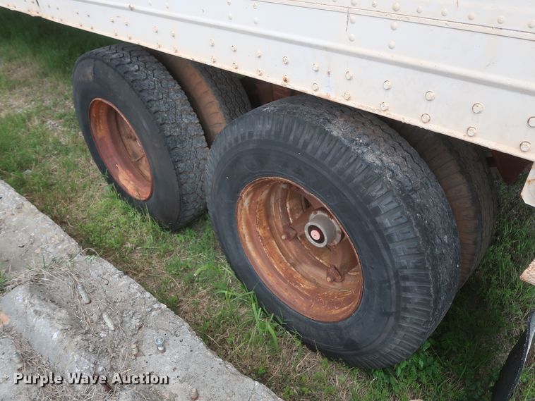 image for item DH0913 1976 Copco ESC-150 dry van trailer