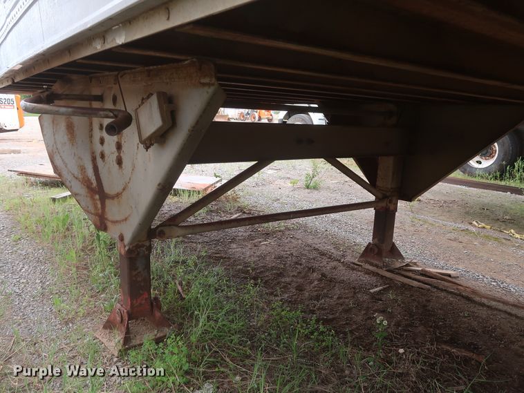 image for item DH0914 1971 Trailmobile dry van trailer