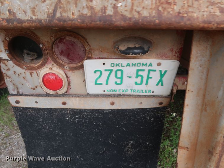 image for item DH0914 1971 Trailmobile dry van trailer