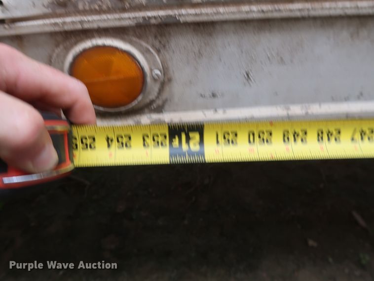 image for item DH0914 1971 Trailmobile dry van trailer