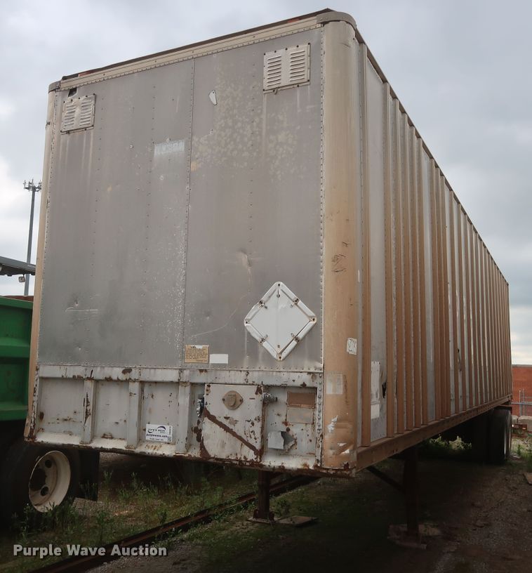 image for item DH0915 1977 Fruehauf E8-8801-42 dry van trailer