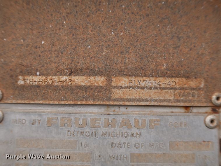 image for item DH0915 1977 Fruehauf E8-8801-42 dry van trailer