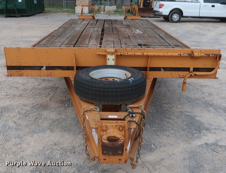 image for item DH0916 2006 Econoline MP1223DE equipment trailer