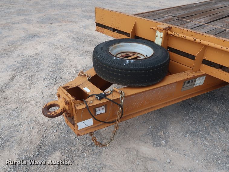 image for item DH0916 2006 Econoline MP1223DE equipment trailer