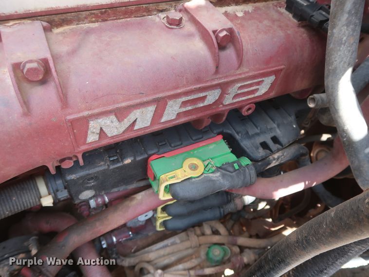 image for item DH0919 2010 Mack CHU613  semi truck