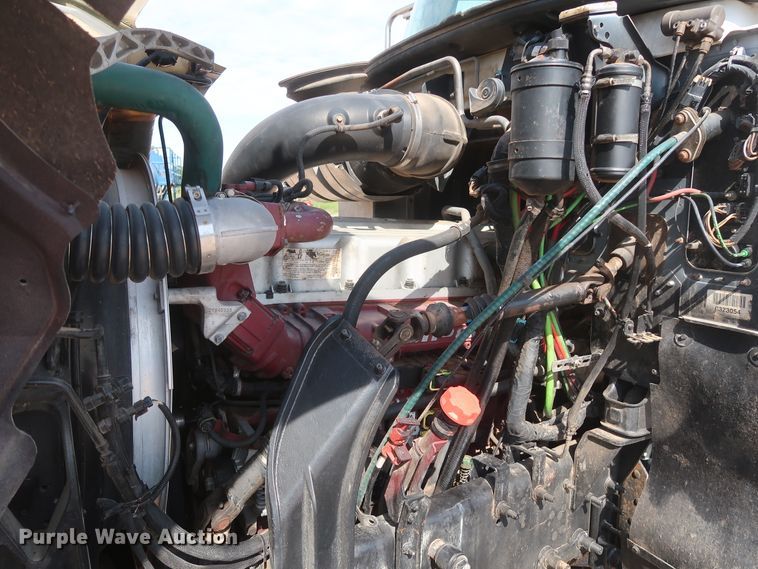 image for item DH0920 2010 Mack CHU613  semi truck