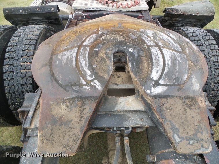 image for item DH4924 1989 Freightliner FLA  semi truck