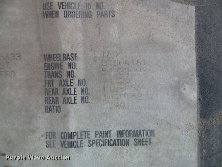 image for item DH4924 1989 Freightliner FLA  semi truck