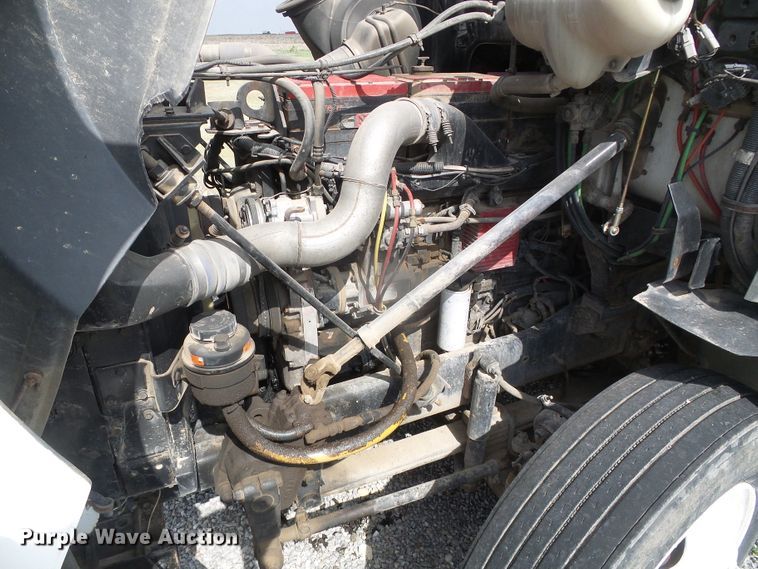 image for item DH4933 1997 Volvo WIA  semi truck