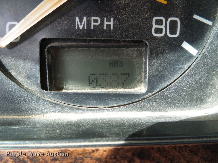 image for item DH4933 1997 Volvo WIA  semi truck