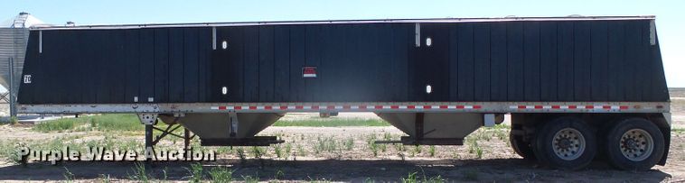 image for item DH4944 2004 Jet double hopper bottom grain trailer