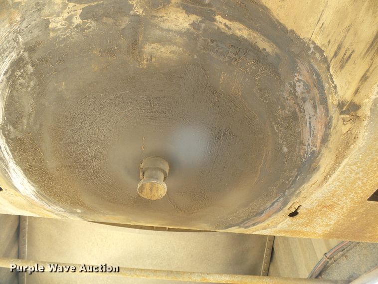 image for item DH4944 2004 Jet double hopper bottom grain trailer