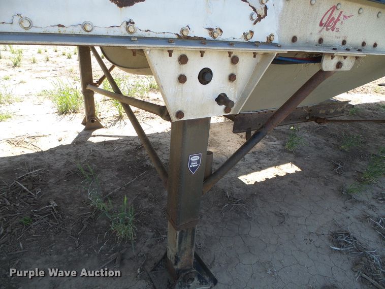 image for item DH4944 2004 Jet double hopper bottom grain trailer