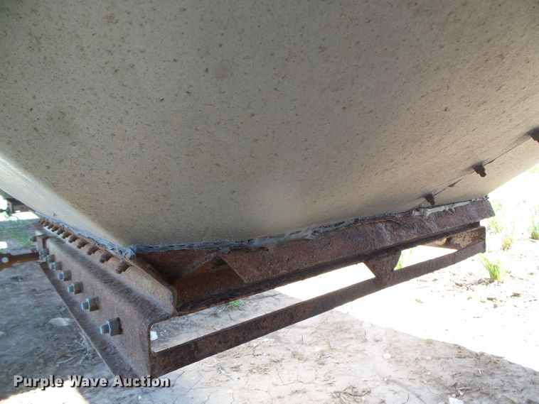 image for item DH4944 2004 Jet double hopper bottom grain trailer