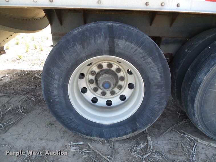 image for item DH4944 2004 Jet double hopper bottom grain trailer