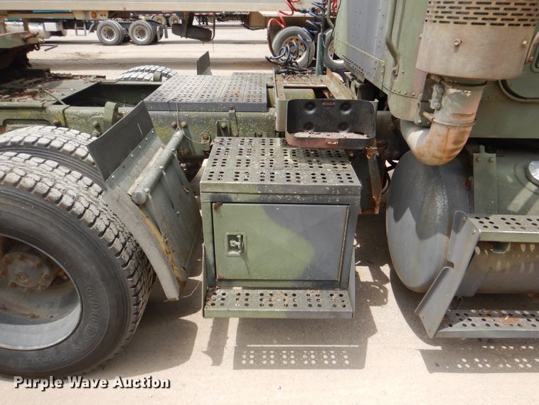 image for item DH5334 1992 Freightliner M915A2  semi truck