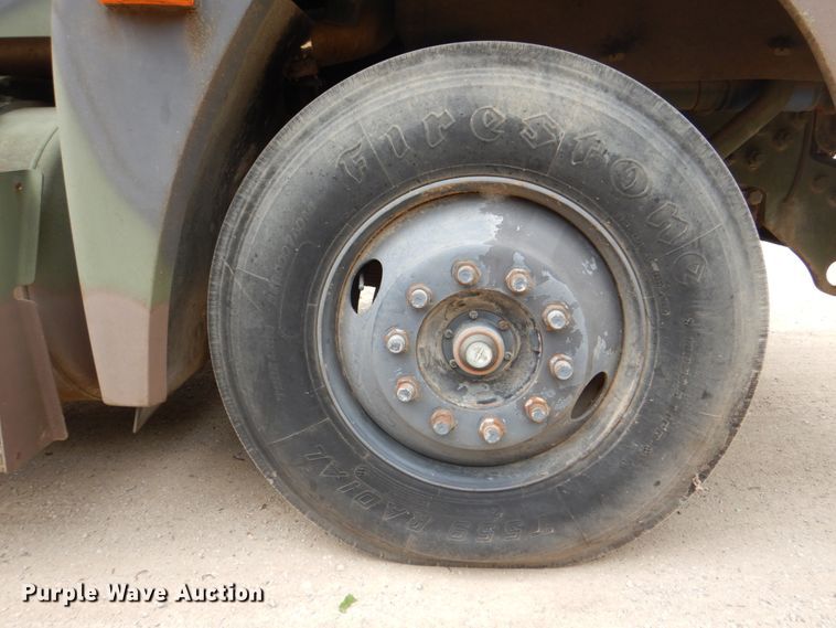 image for item DH5334 1992 Freightliner M915A2  semi truck