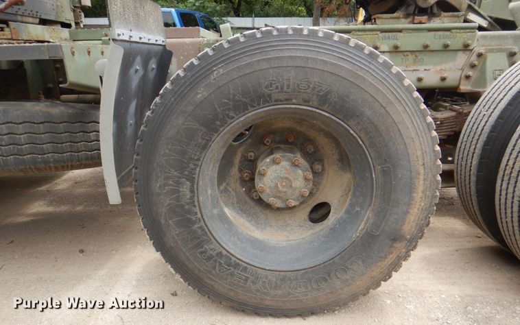 image for item DH5334 1992 Freightliner M915A2  semi truck