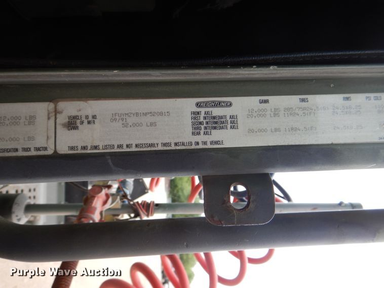 image for item DH5334 1992 Freightliner M915A2  semi truck