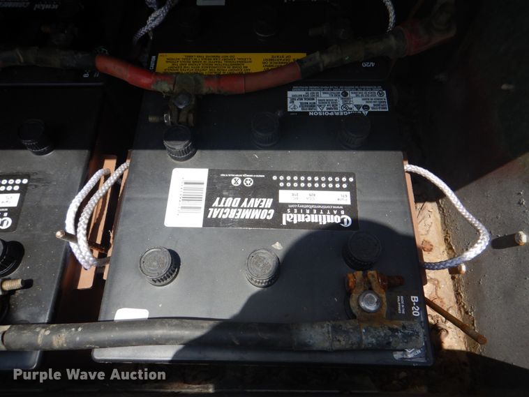 image for item DH5334 1992 Freightliner M915A2  semi truck