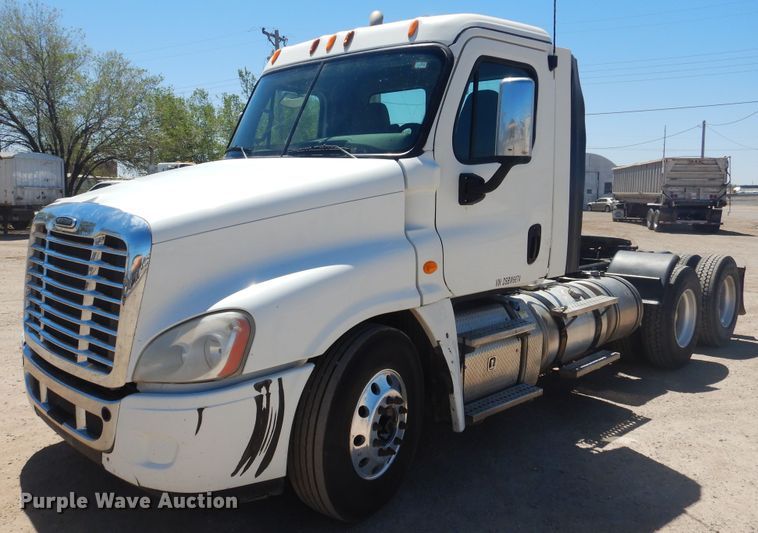 image for item DI0108 2013 Freightliner Cascadia