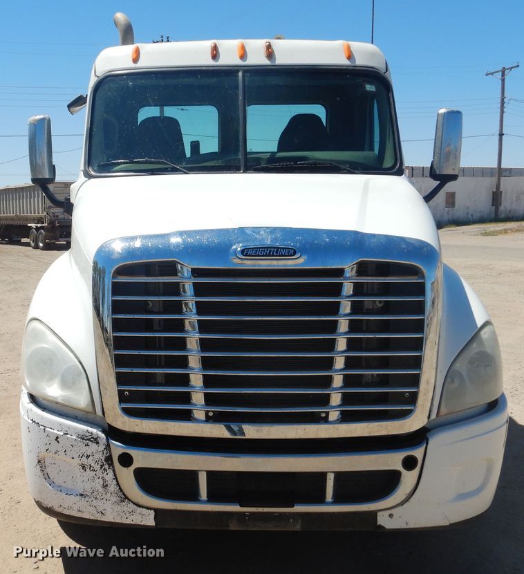 image for item DI0108 2013 Freightliner Cascadia
