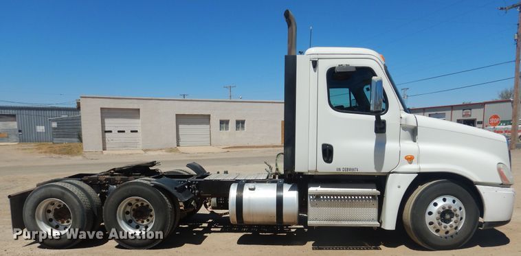 image for item DI0108 2013 Freightliner Cascadia