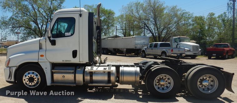 image for item DI0108 2013 Freightliner Cascadia