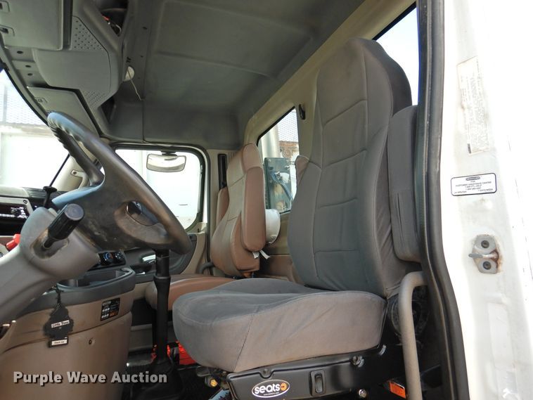 image for item DI0108 2013 Freightliner Cascadia